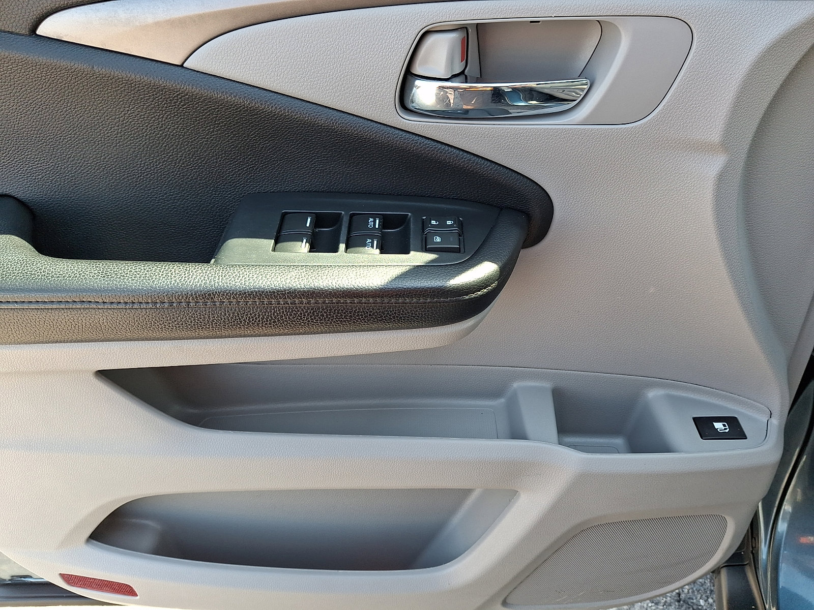 Used 2021 Honda Pilot EX image 13