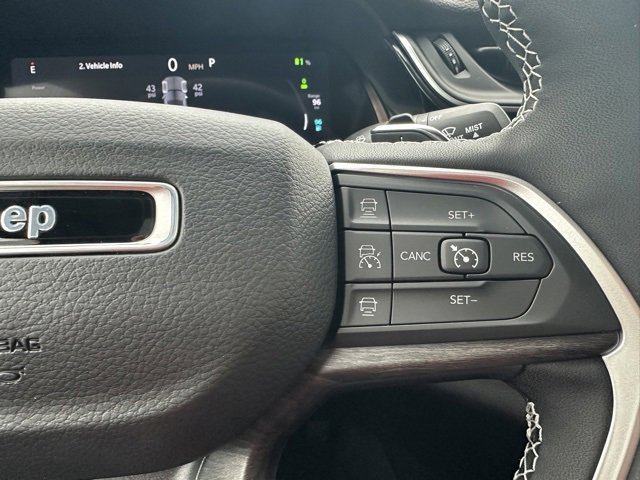 New 2024 Jeep Grand Cherokee Limited 4xe image 15