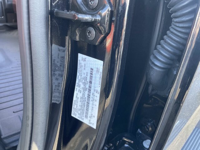 Used 2022 Ford F350 Platinum AWD/4WD image 25