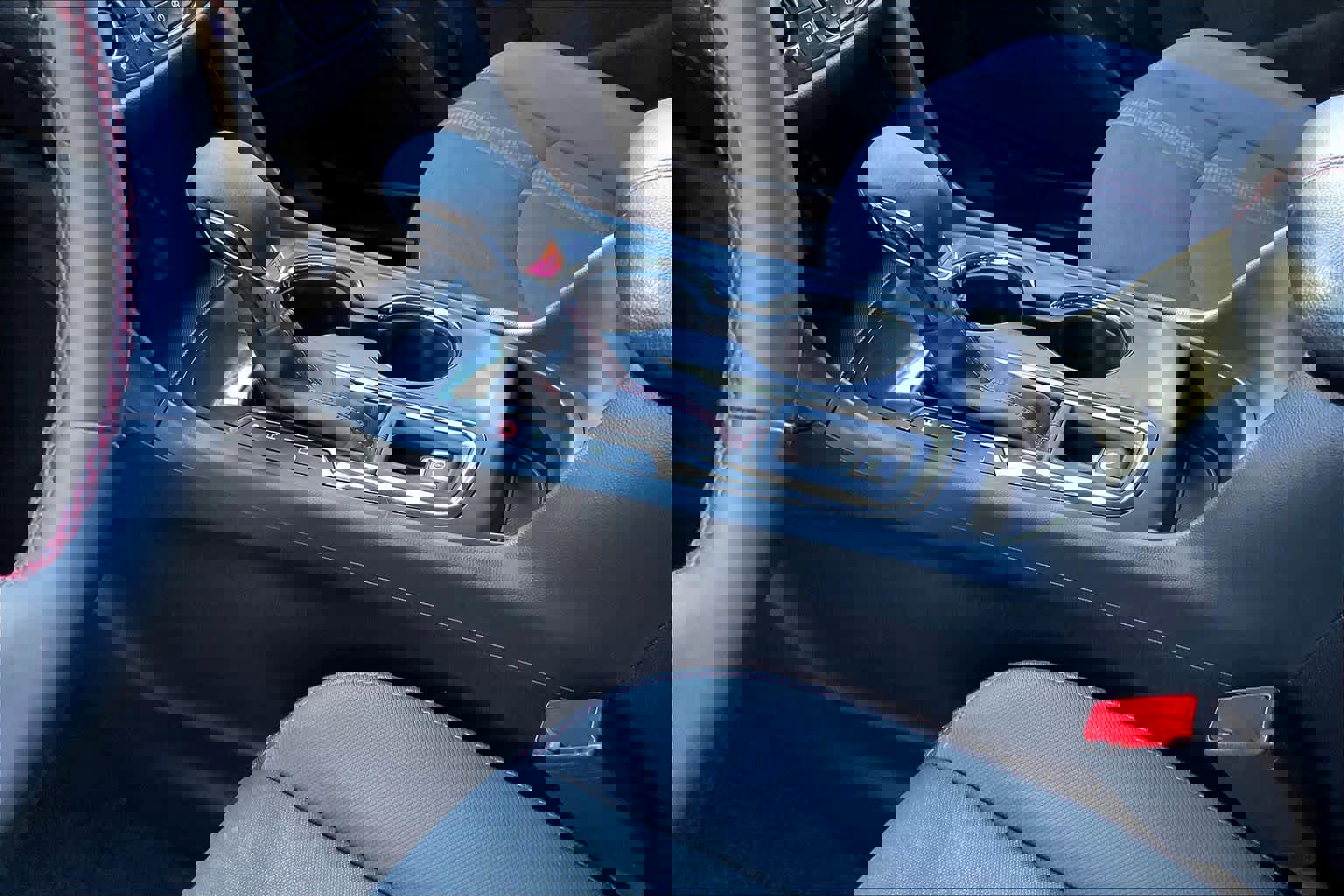 Used 2023 Chevrolet Equinox RS image 14