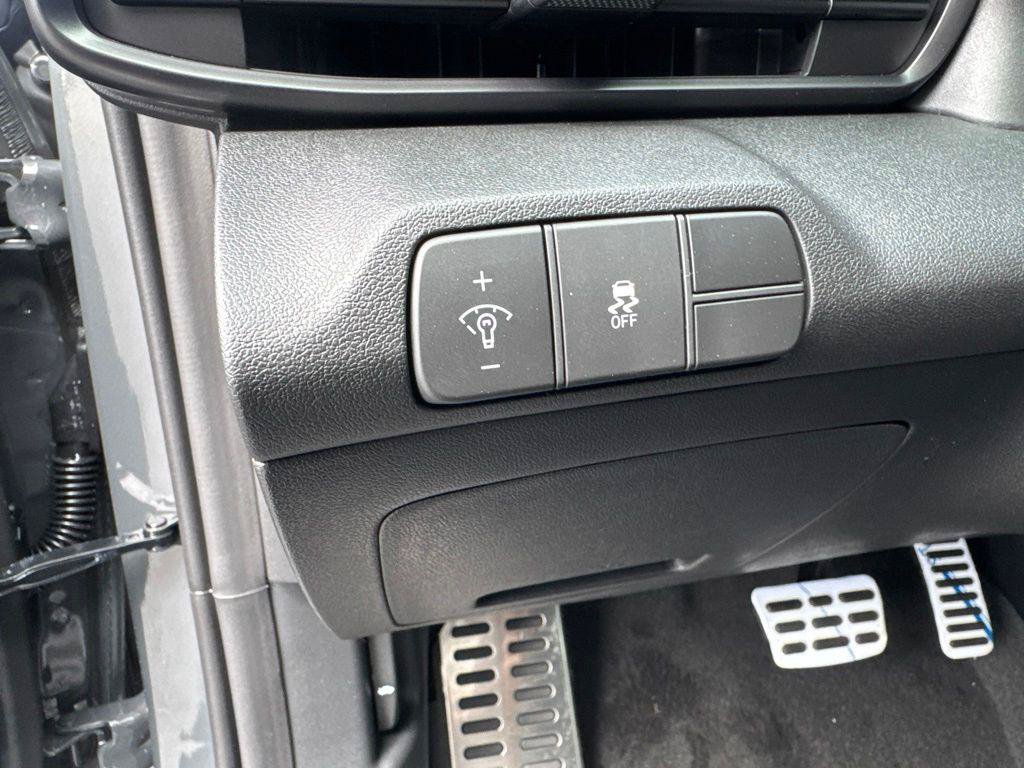 New 2026 Hyundai Elantra SEL Sport FWD image 12