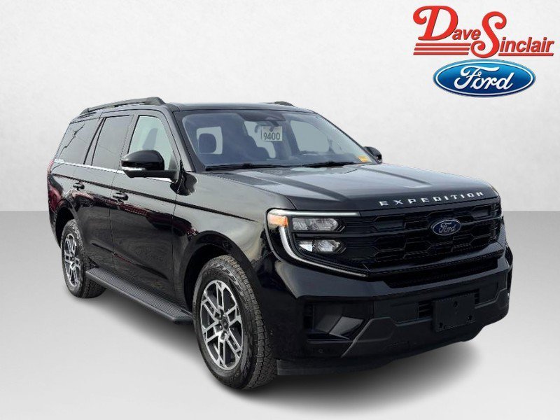 Used 2025 Ford Expedition Active image 4