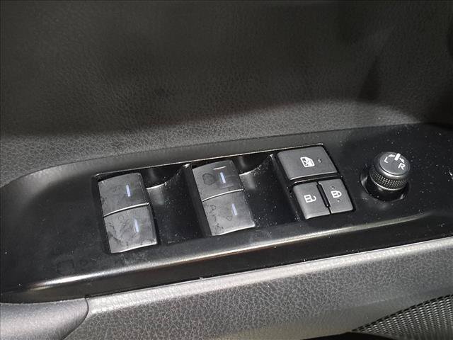 Used 2025 Toyota Camry LE FWD image 12