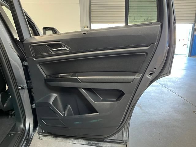 Used 2021 Volkswagen Atlas SEL AWD/4WD image 15