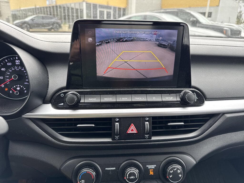 Certified 2024 Kia Forte LXS w/ LXS Technology Package FWD image 27