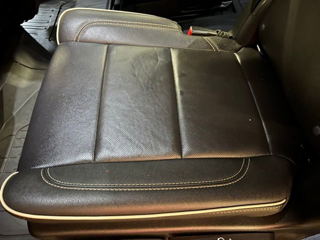 Used 2023 GMC Yukon XL SLT image 19