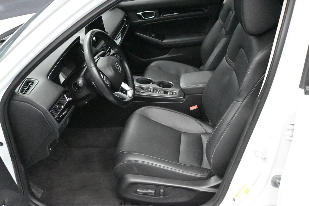Used 2022 Honda Civic Touring image 14