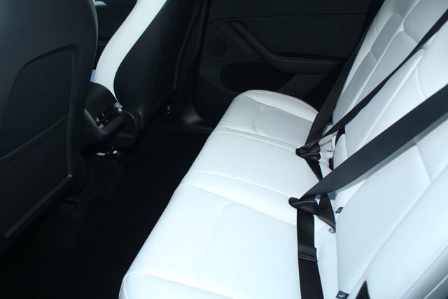 Used 2025 Tesla Model Y Performance image 24