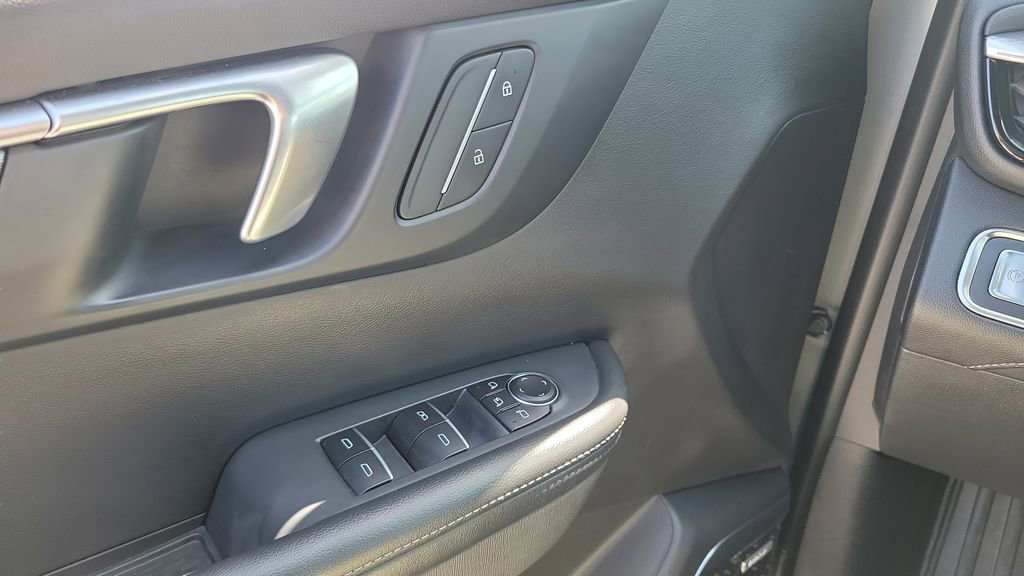 Certified 2025 Buick Enclave Sport Touring image 20