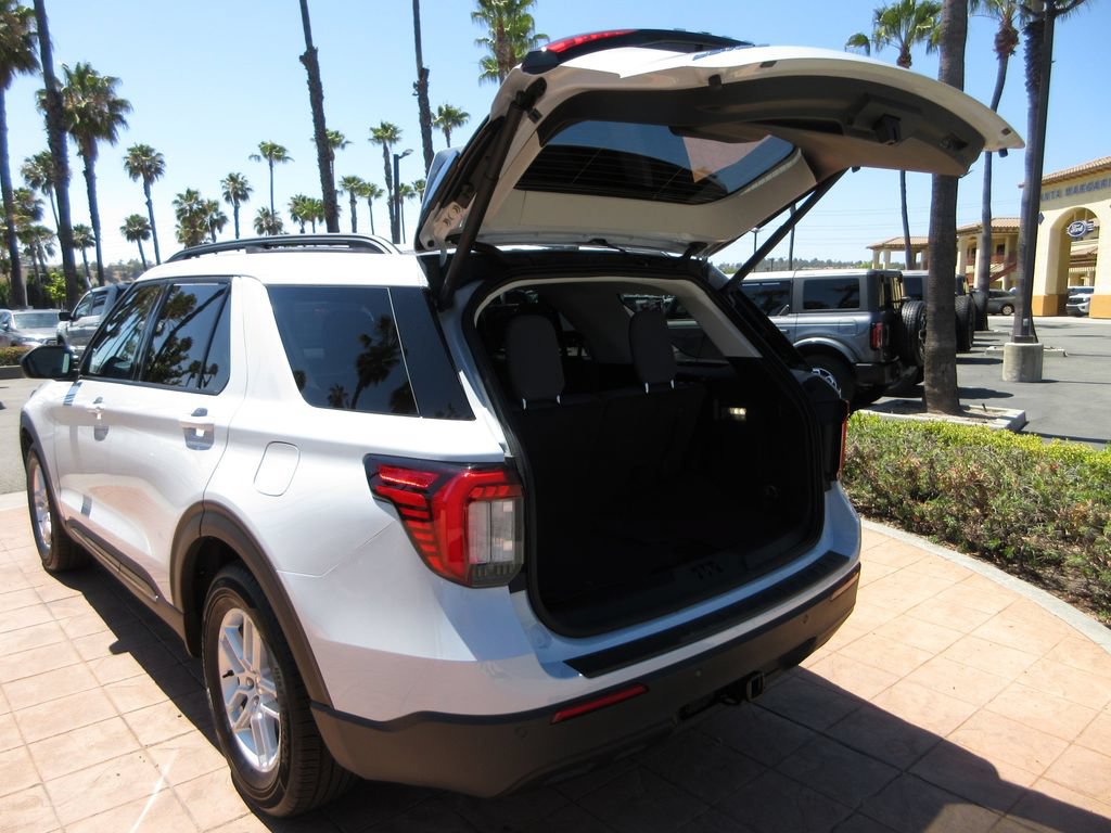 Certified 2026 Ford Explorer Active RWD image 26