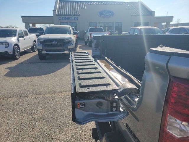 Used 2026 Chevrolet Silverado 2500 Custom w/ Custom Value Package image 32