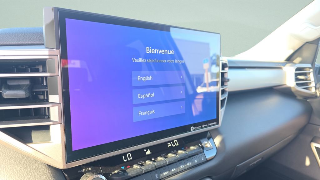 Used 2023 Toyota Tundra Limited image 12