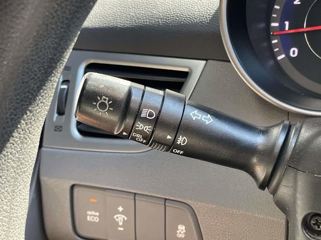 Used 2013 Hyundai Elantra GLS w/ Preferred Pkg FWD image 23