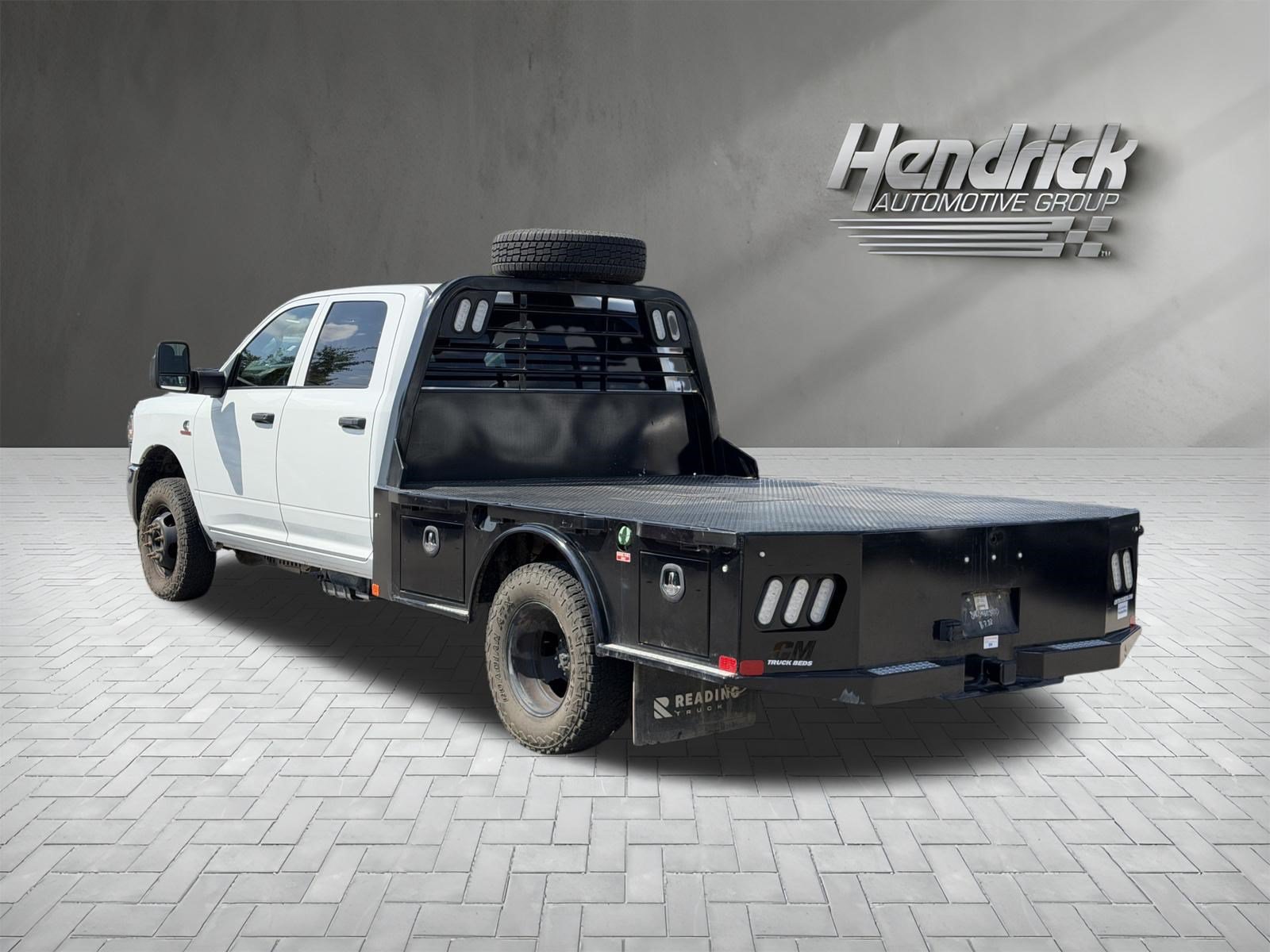 Used 2024 RAM 3500 Tradesman w/ Chrome Appearance Group AWD/4WD image 7