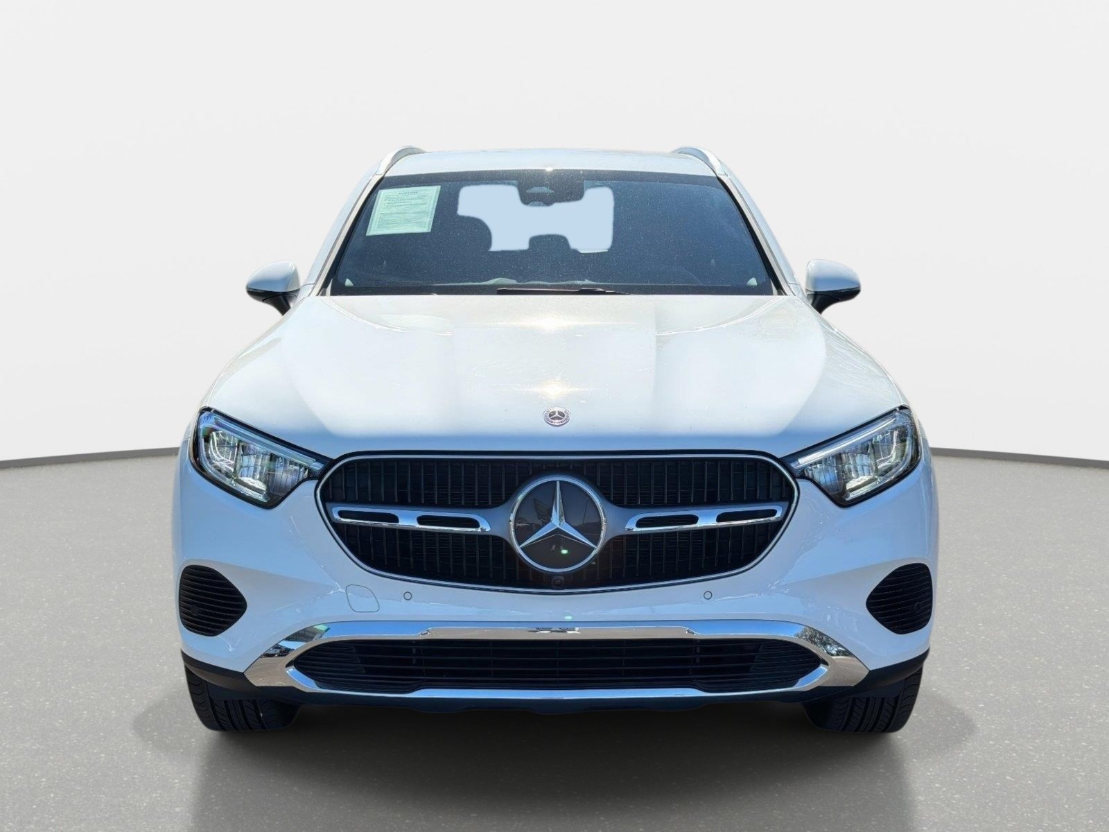 Used 2025 Mercedes-Benz GLC 300 image 8