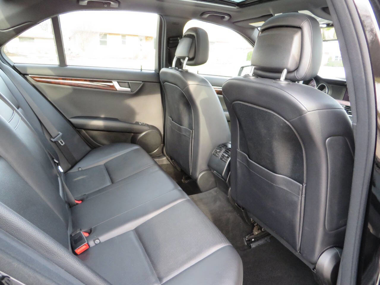 Used 2012 Mercedes-Benz C 300 4MATIC Sedan image 14