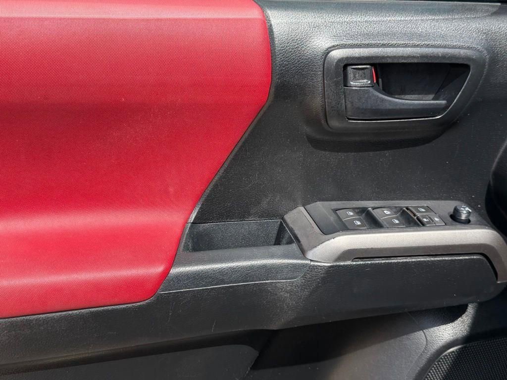 Used 2021 Toyota Tacoma SR5 image 11