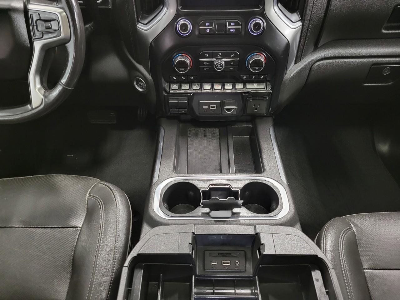 Used 2019 Chevrolet Silverado 1500 LTZ w/ LTZ Premium Package AWD/4WD image 17