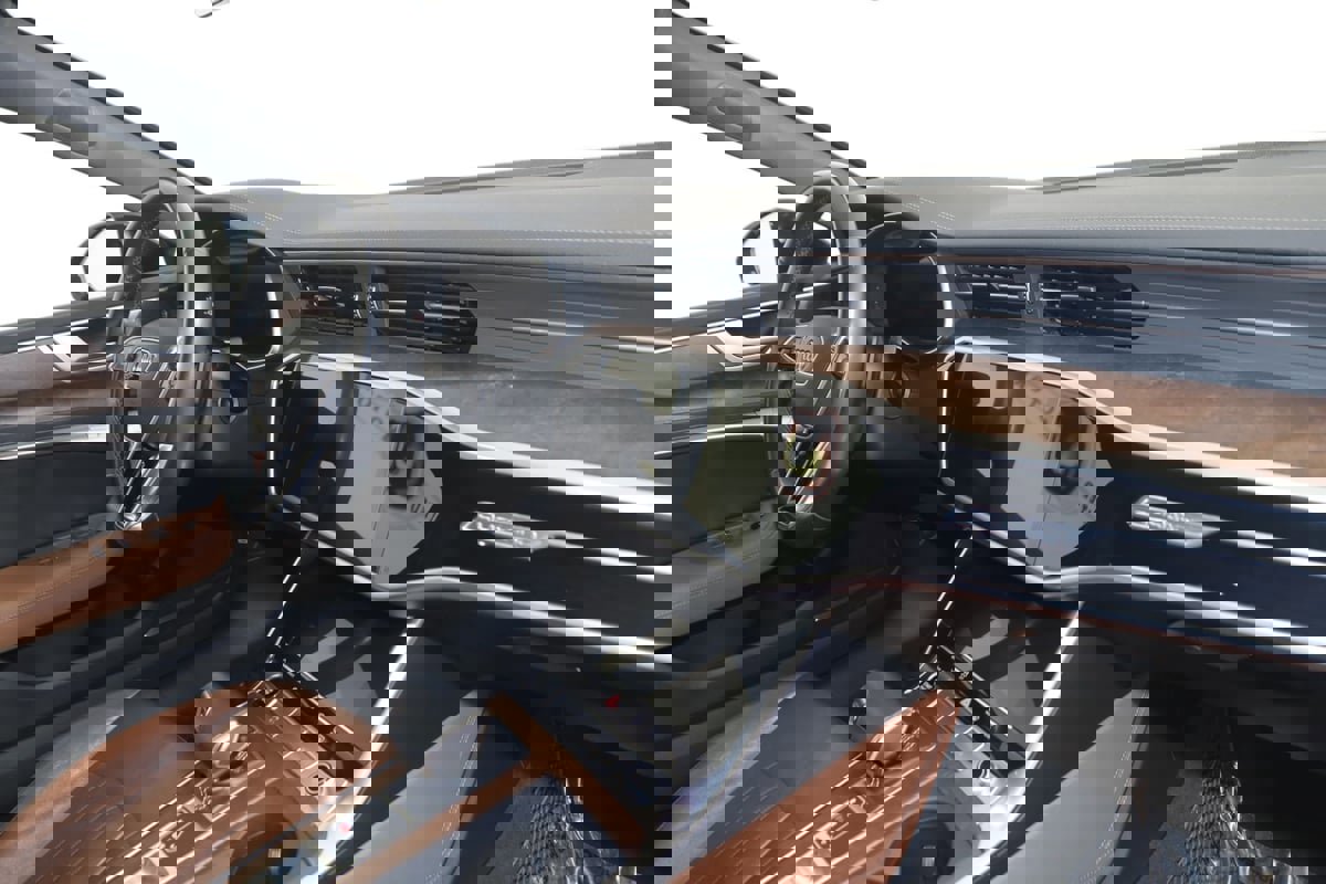 Used 2021 Audi A7 e Premium Plus w/ Black Optic Package image 44