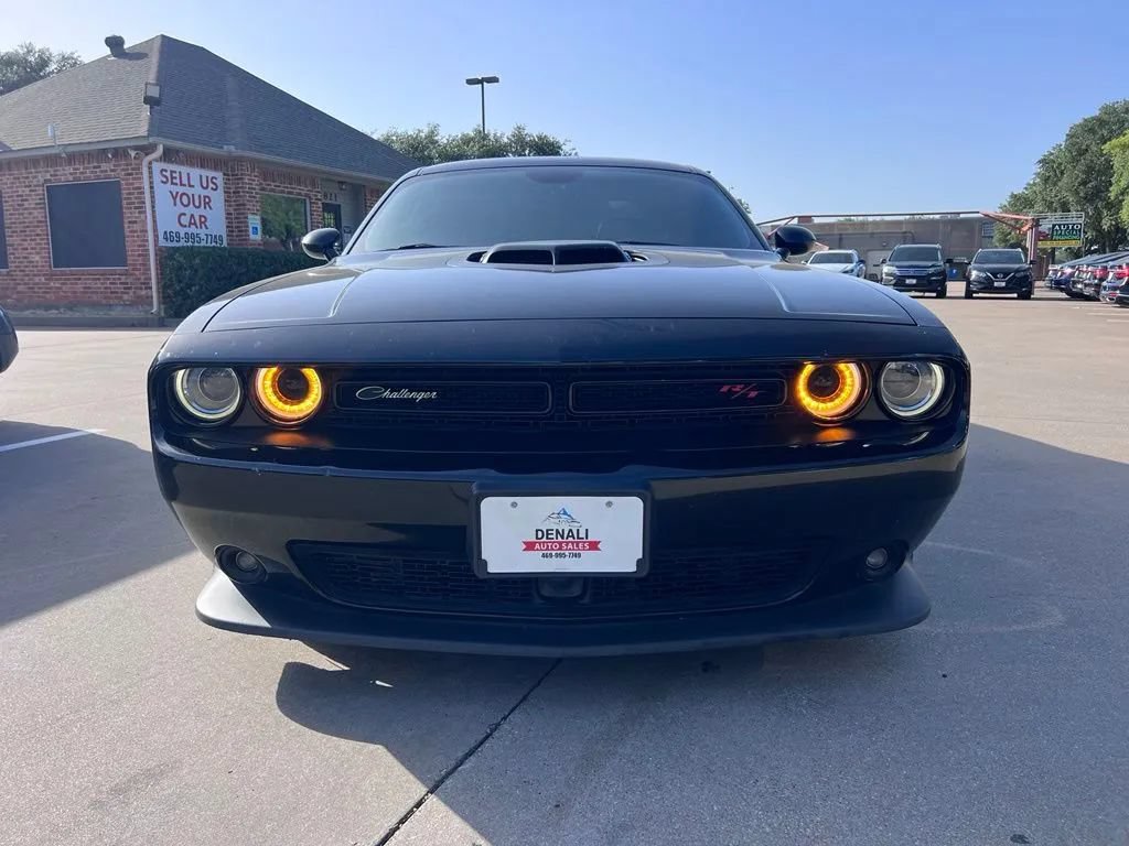 Used 2016 Dodge Challenger R/T Scat Pack RWD image 4