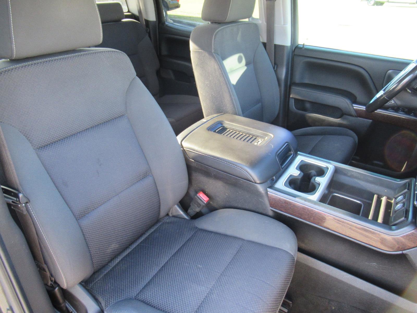 Used 2018 GMC Sierra 1500 SLE w/ Elevation Edition AWD/4WD image 9