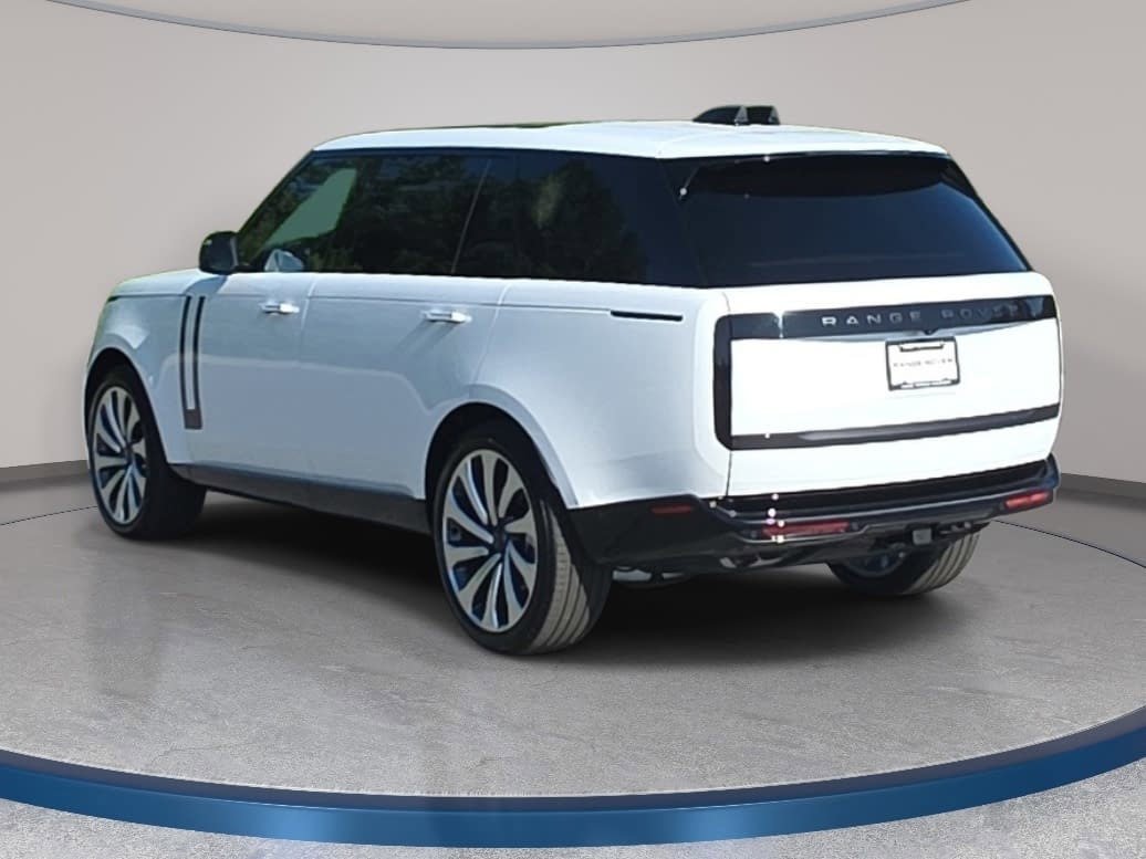 New 2026 Land Rover Range Rover Long Wheelbase SE AWD/4WD image 7