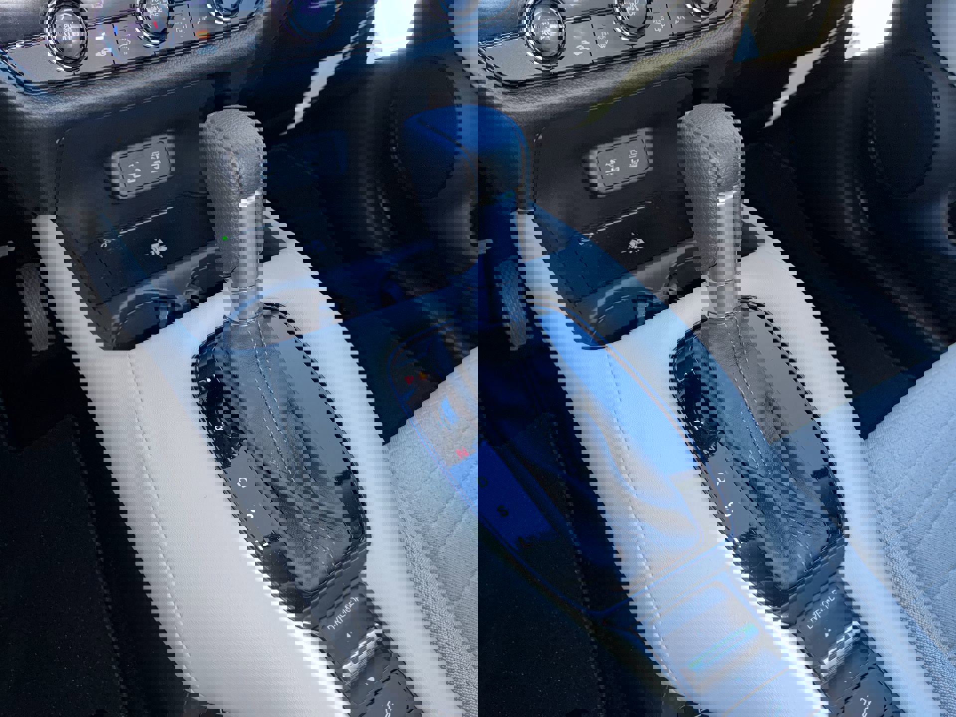 Certified 2026 Honda HR-V LX image 33