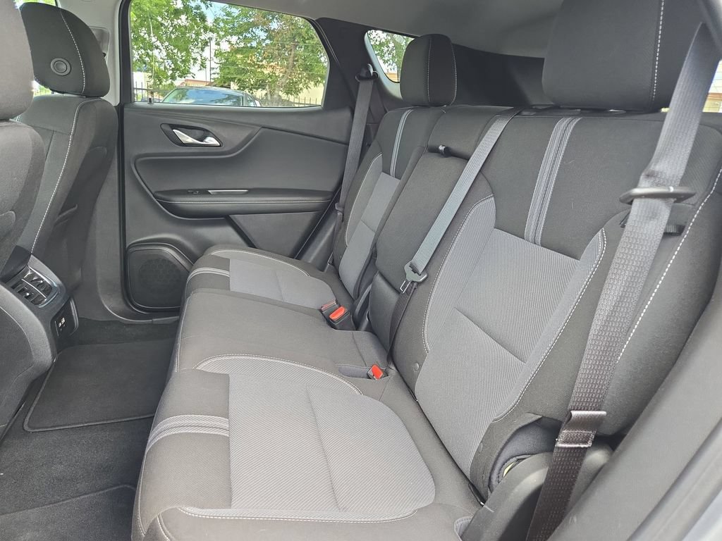 Used 2025 Chevrolet Blazer LT AWD/4WD image 27