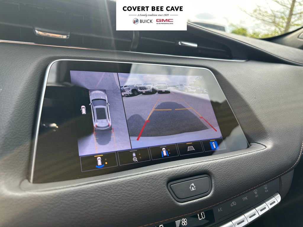 Used 2023 Cadillac XT4 Sport w/ Enhanced Visibility Package image 21