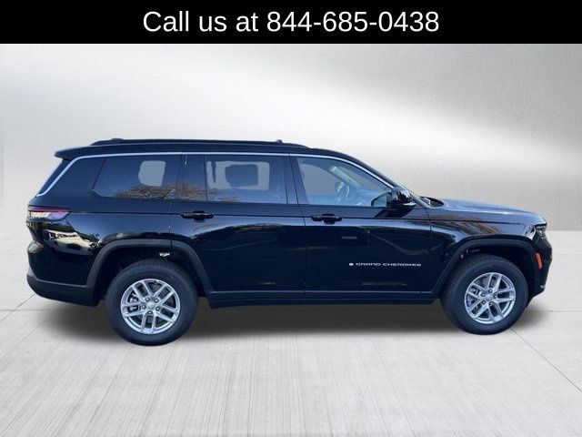 New 2025 Jeep Grand Cherokee L Laredo image 4