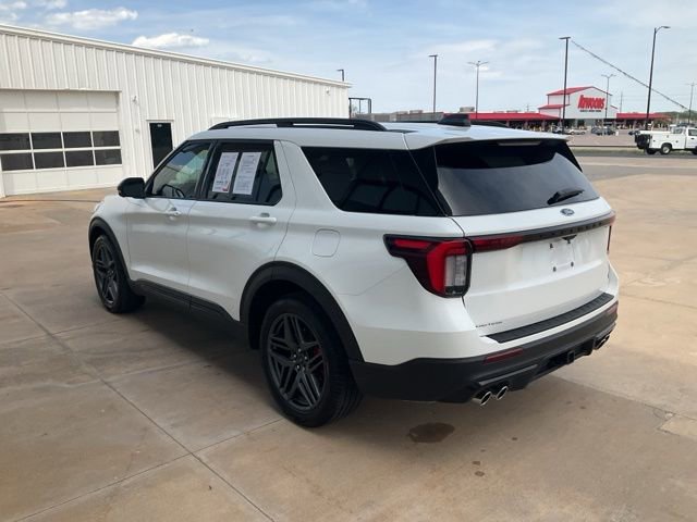 Used 2025 Ford Explorer ST image 39