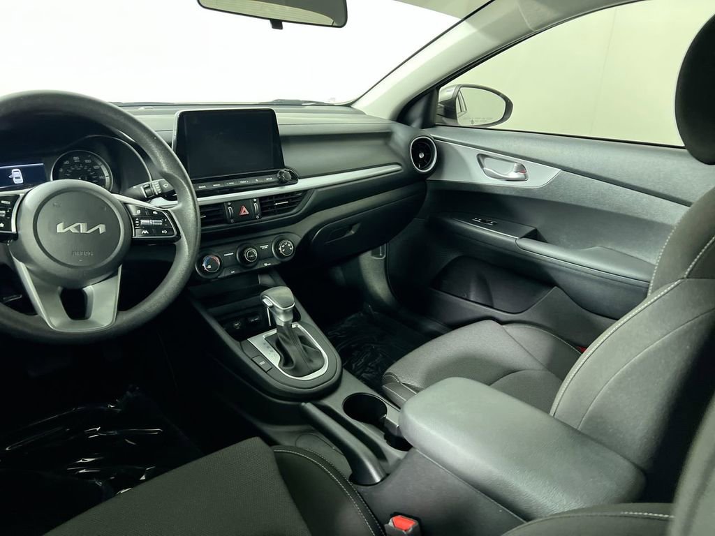 Used 2024 Kia Forte LXS w/ LXS Technology Package FWD image 29