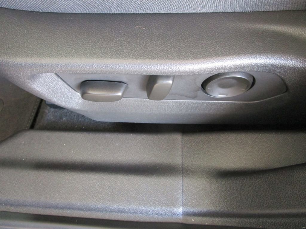 Used 2024 Buick Envision Sport Touring image 18