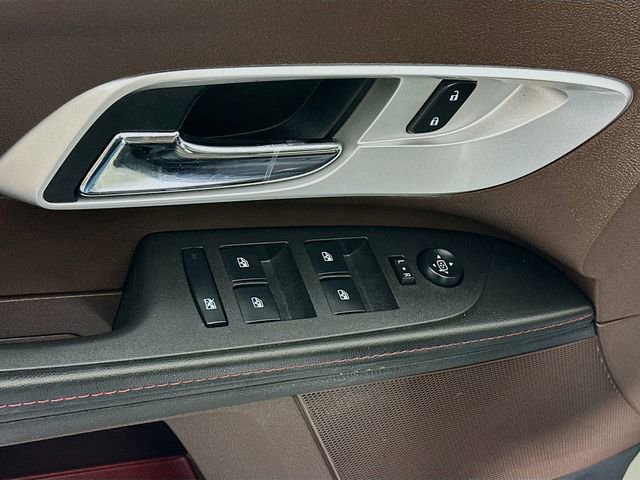 Used 2014 Chevrolet Equinox LTZ image 17