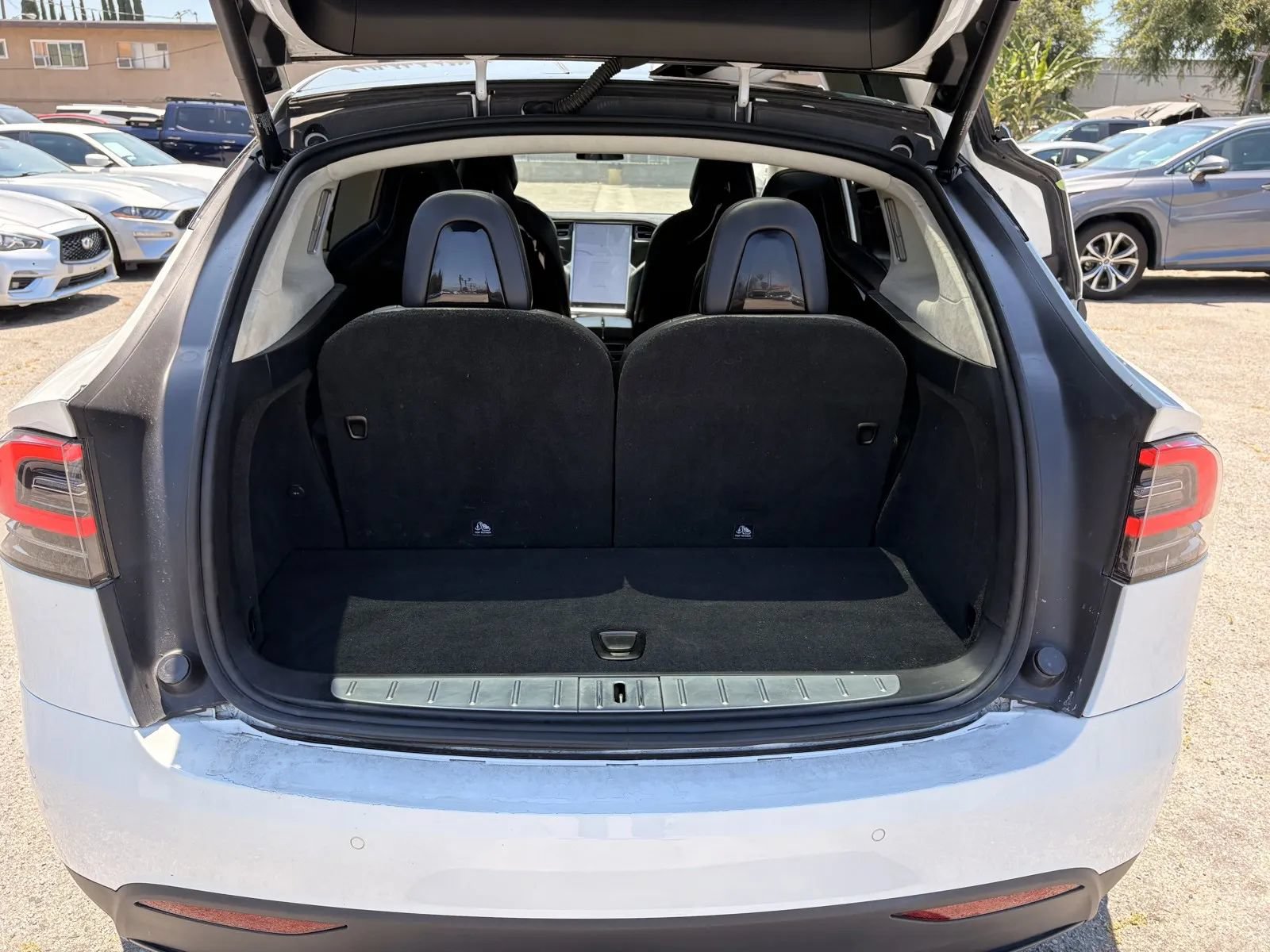 Used 2016 Tesla Model X 75D AWD/4WD image 8