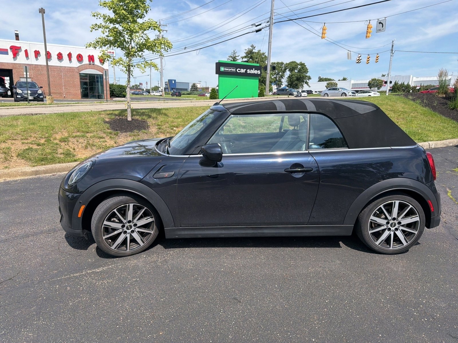 Used 2024 MINI Cooper S FWD image 9