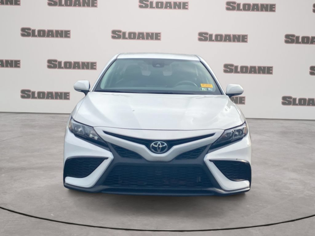 Used 2024 Toyota Camry SE w/ Cold Weather Package FWD image 3