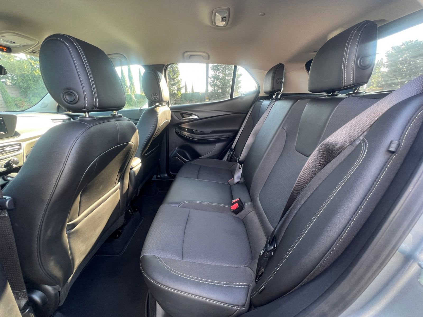 Used 2025 Buick Encore GX Preferred image 25