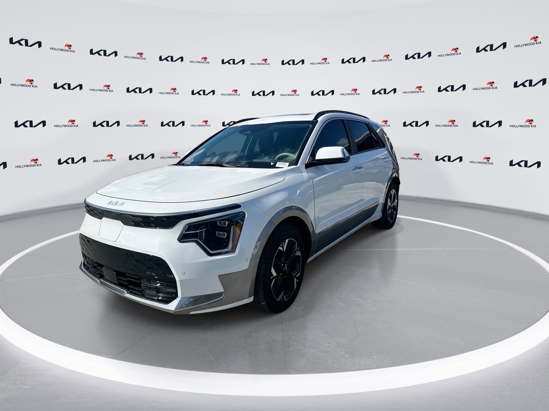 New 2025 Kia Niro Wave w/ Wave Preserve Package FWD image 4