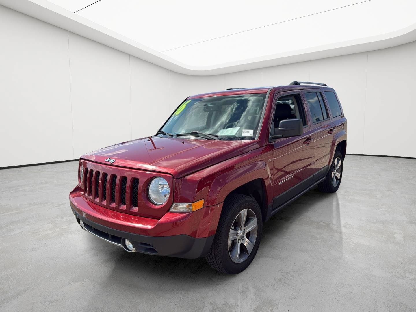 Used 2016 Jeep Patriot High Altitude FWD image 29