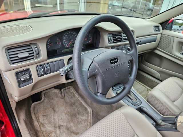Used 1999 Volvo V70 AWD image 17