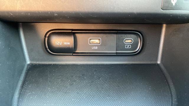 Certified 2024 Kia Seltos SX w/ SX Sunroof Package AWD/4WD image 35