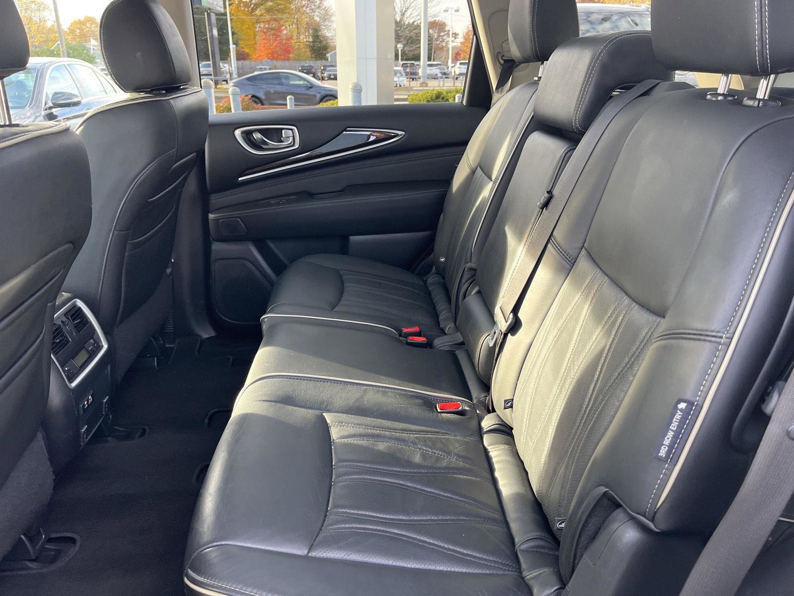 Used 2019 INFINITI QX60 Luxe w/ Sensory Package image 12