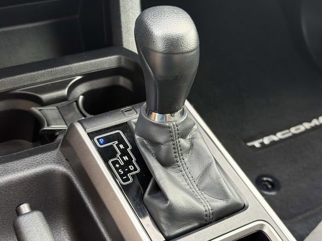 Used 2023 Toyota Tacoma SR5 w/ Technology Package RWD image 28