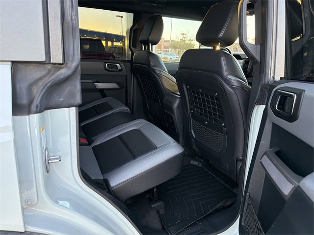 Used 2022 Ford Bronco Black Diamond w/ Sasquatch Package image 27