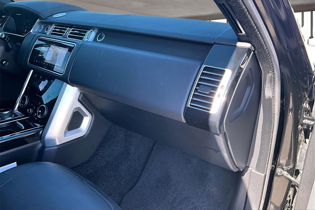 Used 2021 Land Rover Range Rover P525 Westminster Edition image 16