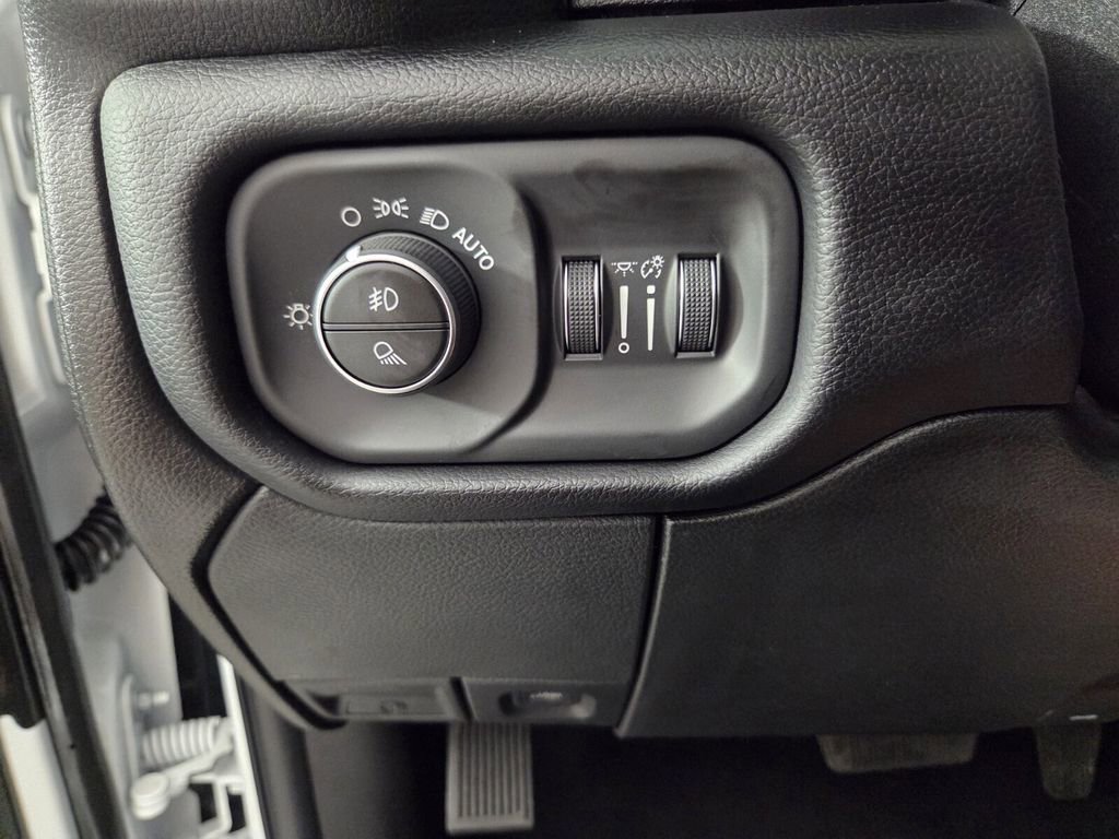 Certified 2026 RAM 2500 Laramie AWD/4WD image 21