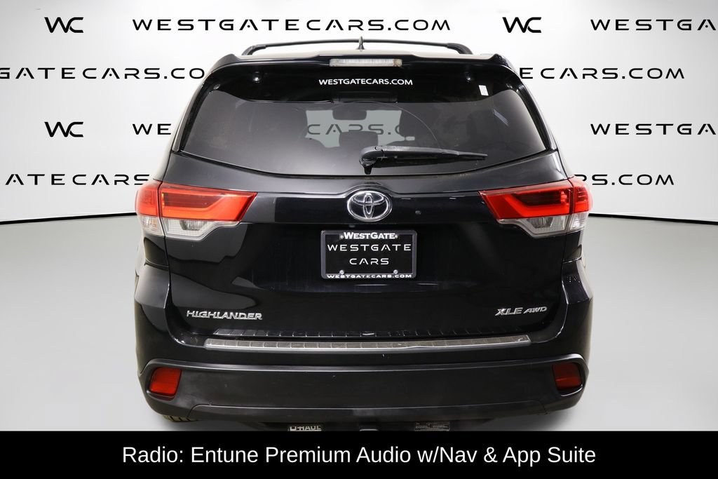 Used 2019 Toyota Highlander XLE AWD/4WD image 4