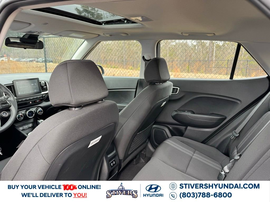Certified 2024 Hyundai Venue SEL image 23