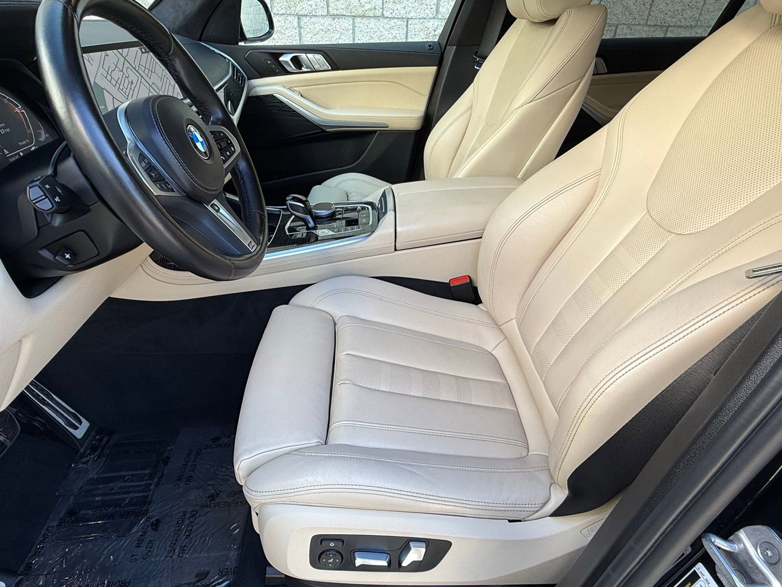 Used 2022 BMW X7 xDrive40i w/ M Sport Package image 22